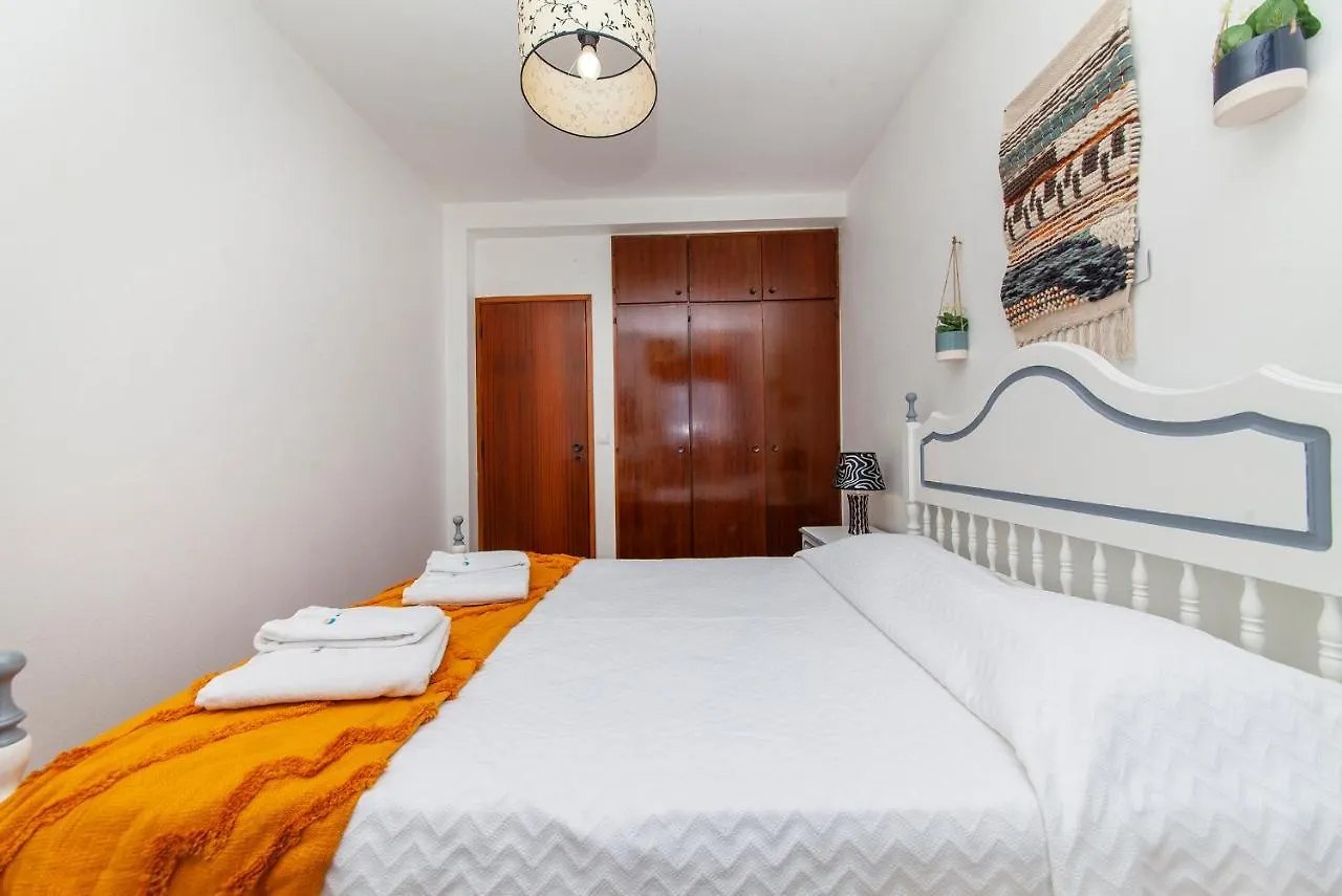 Willa C17 - Suncliff Salema House 0*,