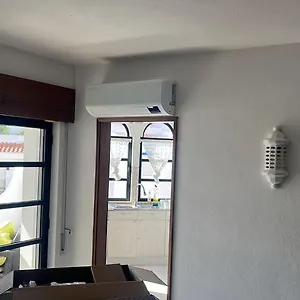  Apartment Spacious Two Bedroom Apt, 200m From The